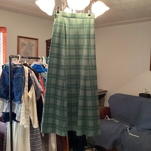 Green maxi skirt